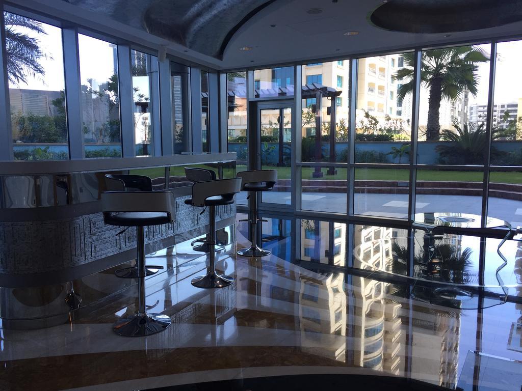 Espace Holiday Homes - Ocean Heights 14 Дубай Экстерьер фото
